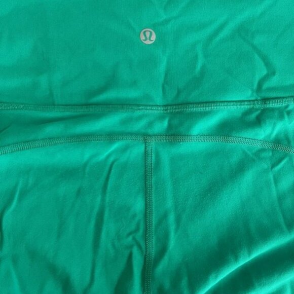Lululemon Women’s Mint Green Flare Leggings – Size 12 ✨ Good Condition ✨ - Picture 5 of 6